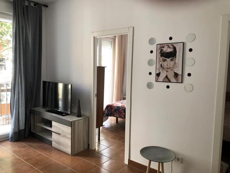 Bonito Apartamento En Calle San Carlos Madrid Exterior photo
